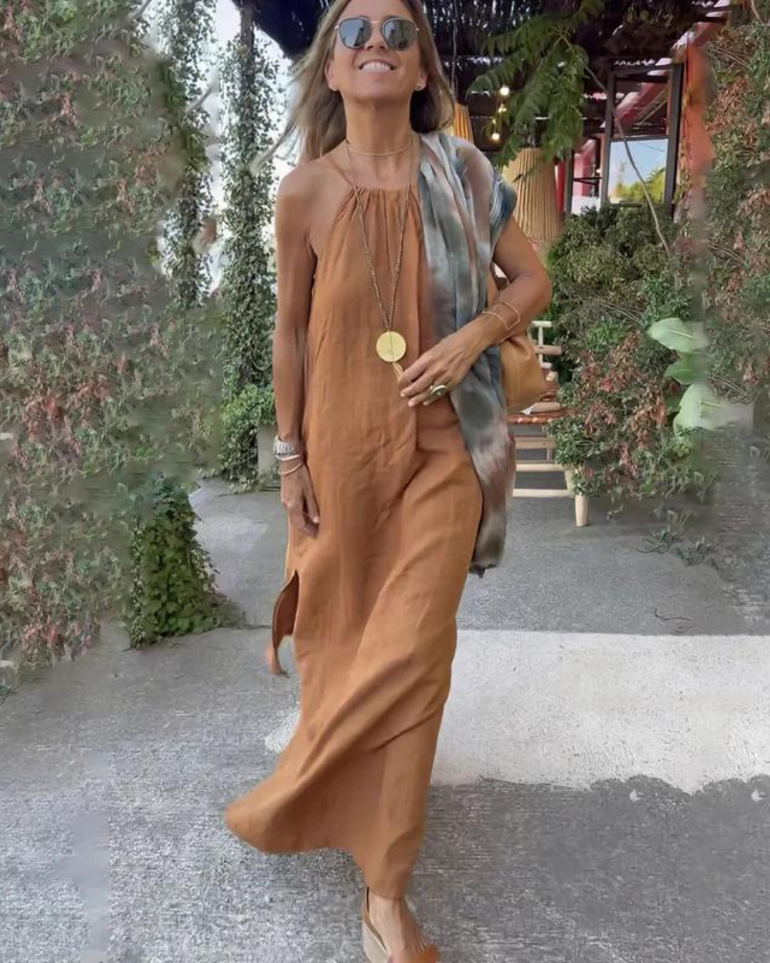 Women's Maxi Dress for Summer – Halter Neck Casual Beachwear with Flowing Silhouette 2