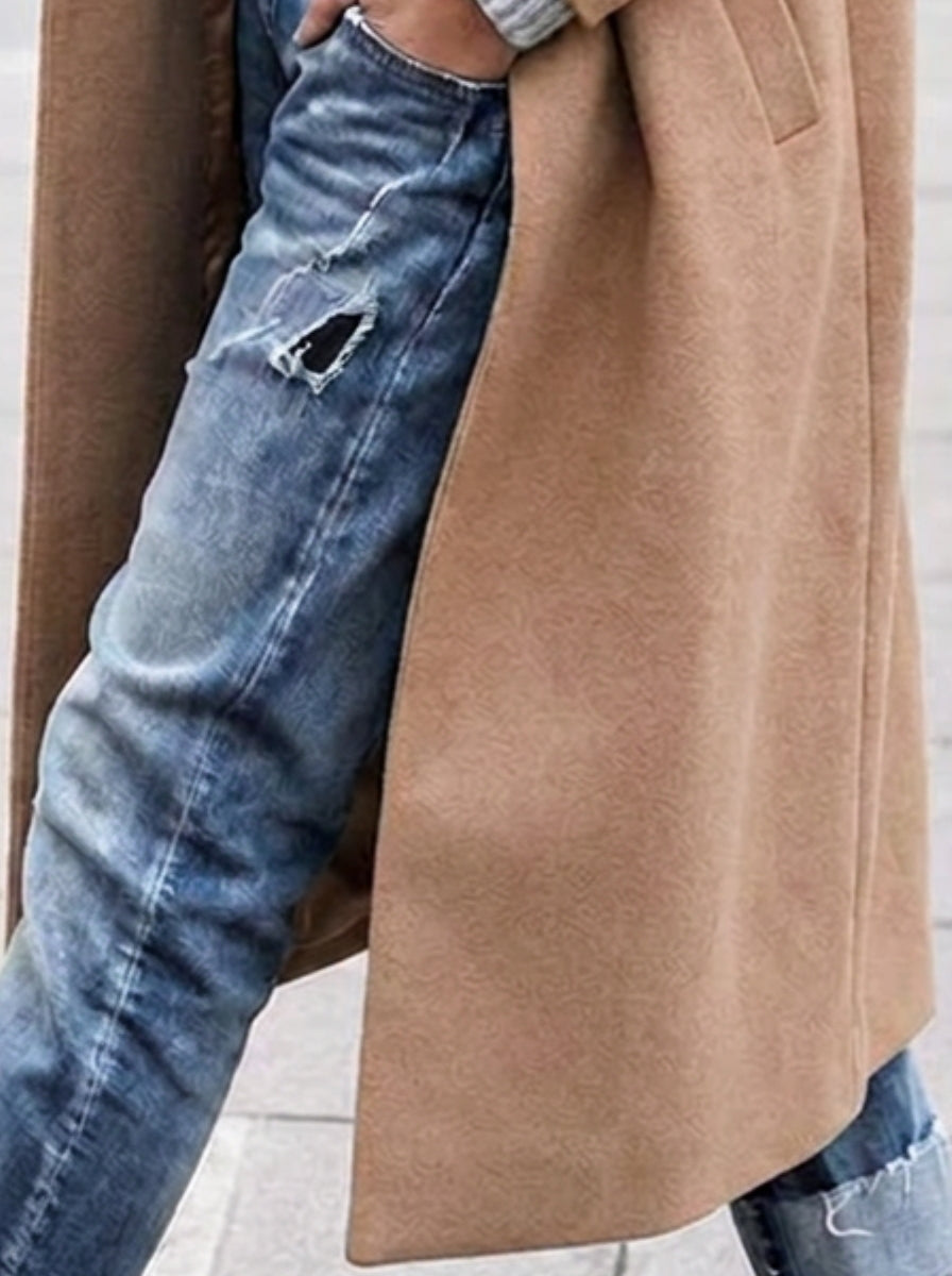 Women's Oversized Long Trench Coat – Winter Layering Piece with Wide Lapel 2