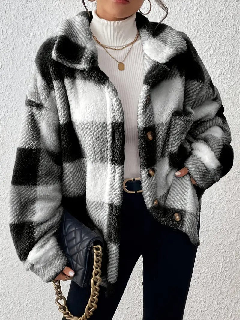 Women's Plaid Winter Jacket – Button Up with Folded Collar for Cold Weather 5