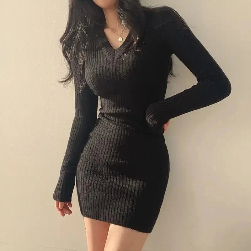 Women's Summer Mini Dress – V-Neck, Long Sleeves, Bodycon Fit for Casual or Cocktail Wear 5