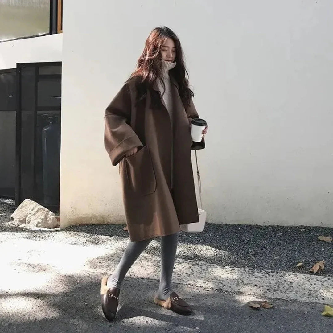 Women's Trench Coat for Winter – Oversized with Lapel Collar and Pockets 1