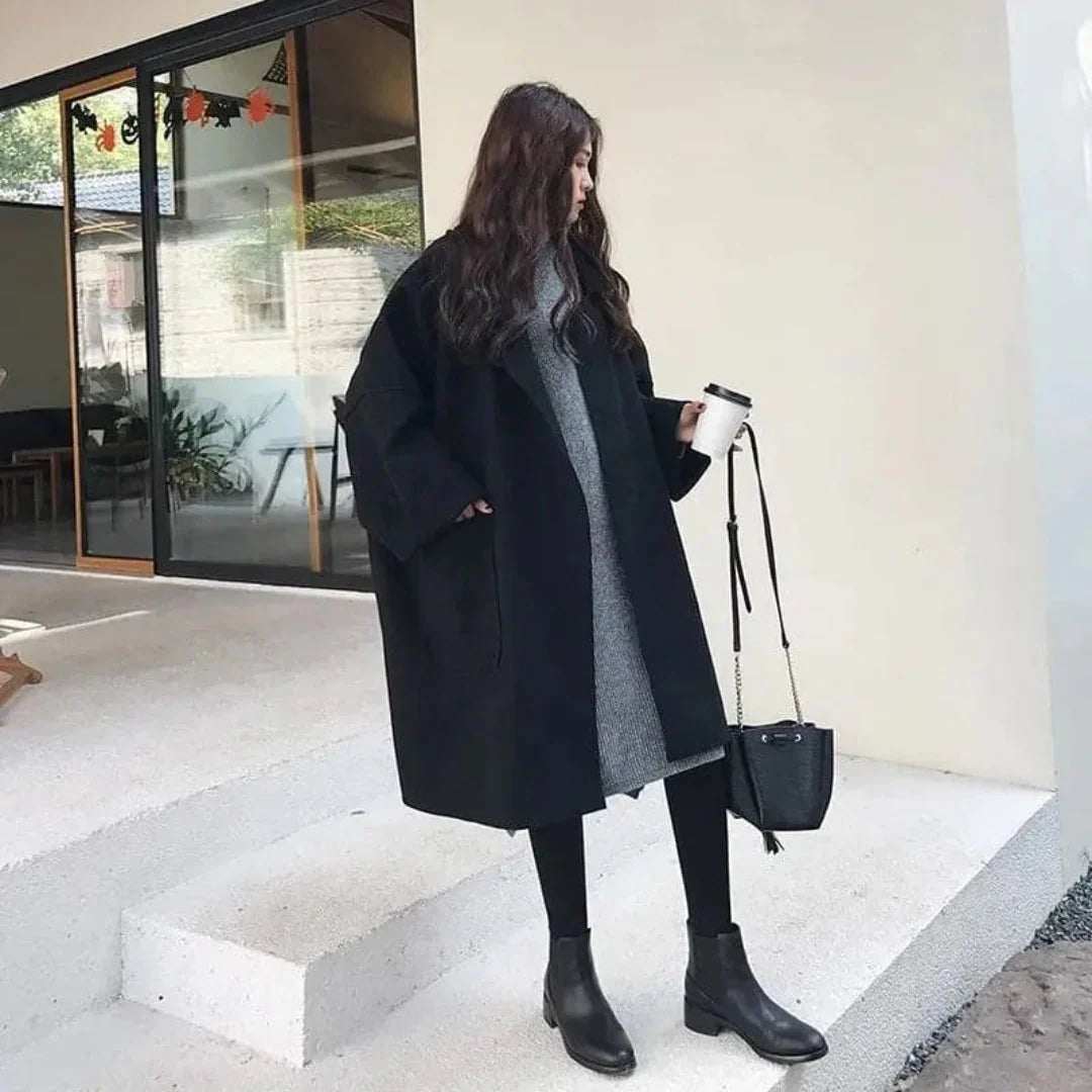 Women's Trench Coat for Winter – Oversized with Lapel Collar and Pockets 4
