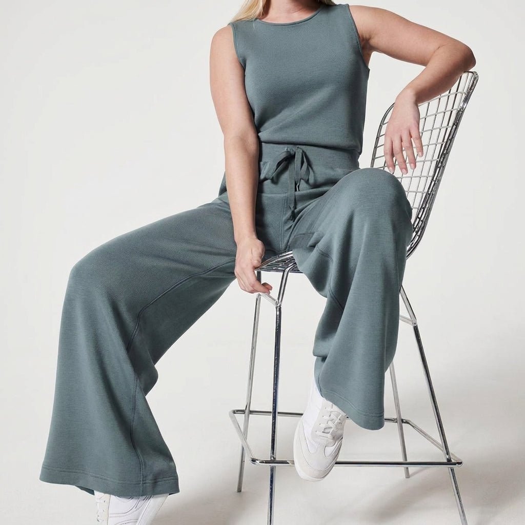 Elegant Jumpsuit – Tailored Fit with Soft Draping - We are MFEO