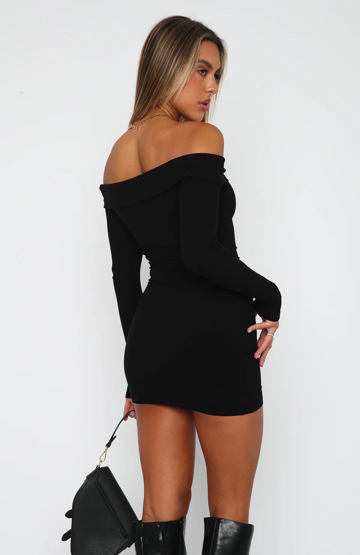 Black Off Shoulder Mini Dress for Women – Bodycon Fit with Long Sleeves for Cocktail Events 1