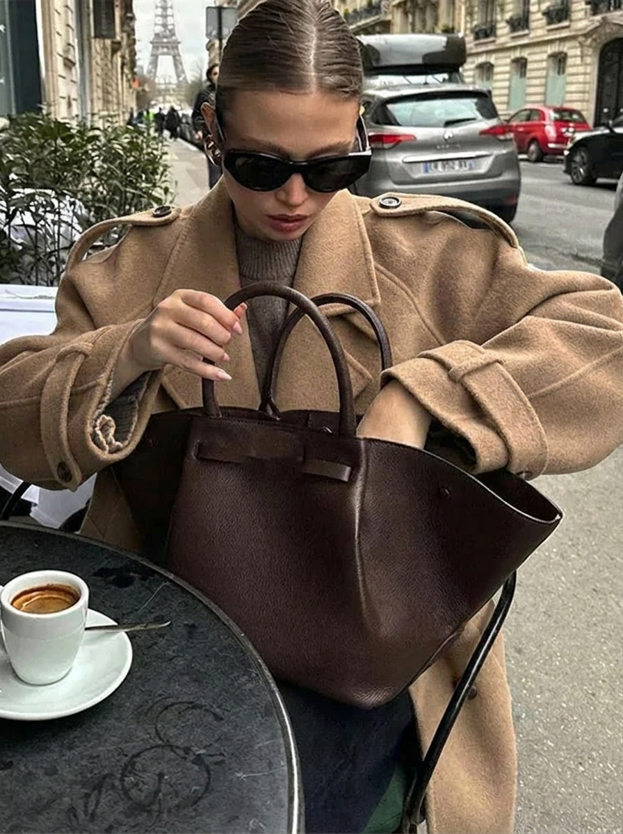 Women's Cropped Trench Coat – Double-Breasted Design for Autumn-Winter Fashion 3