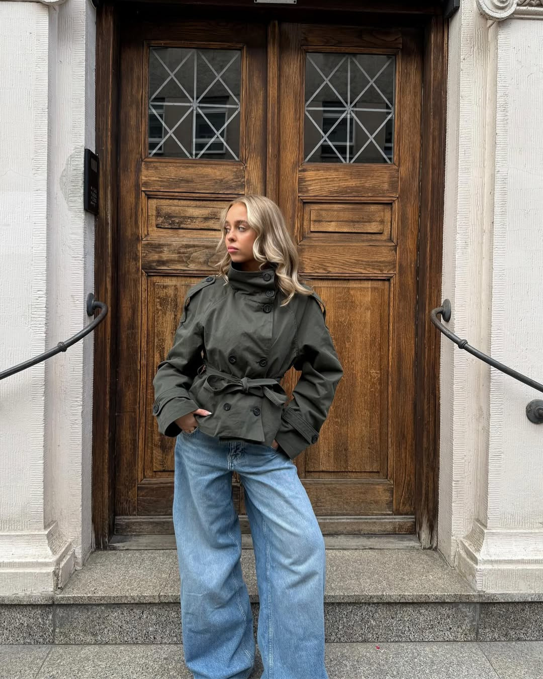 Women's Cropped Trench Coat – Double-Breasted with Belt for Versatile Styling 7