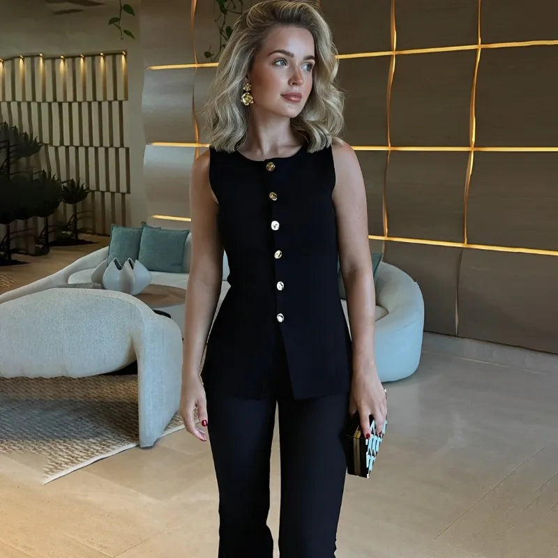 Women's Knitted Vest with Button Front – Waist-Defining Fit and Split Hem for Versatile Styling 1