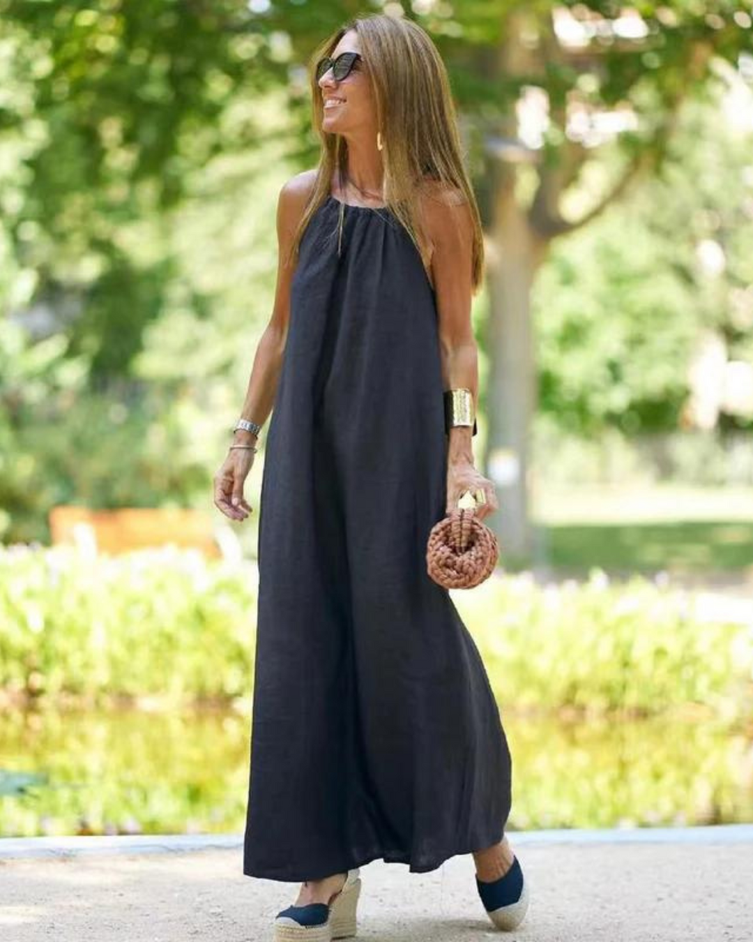 Women's Maxi Dress for Summer – Halter Neck Casual Beachwear with Flowing Silhouette 1