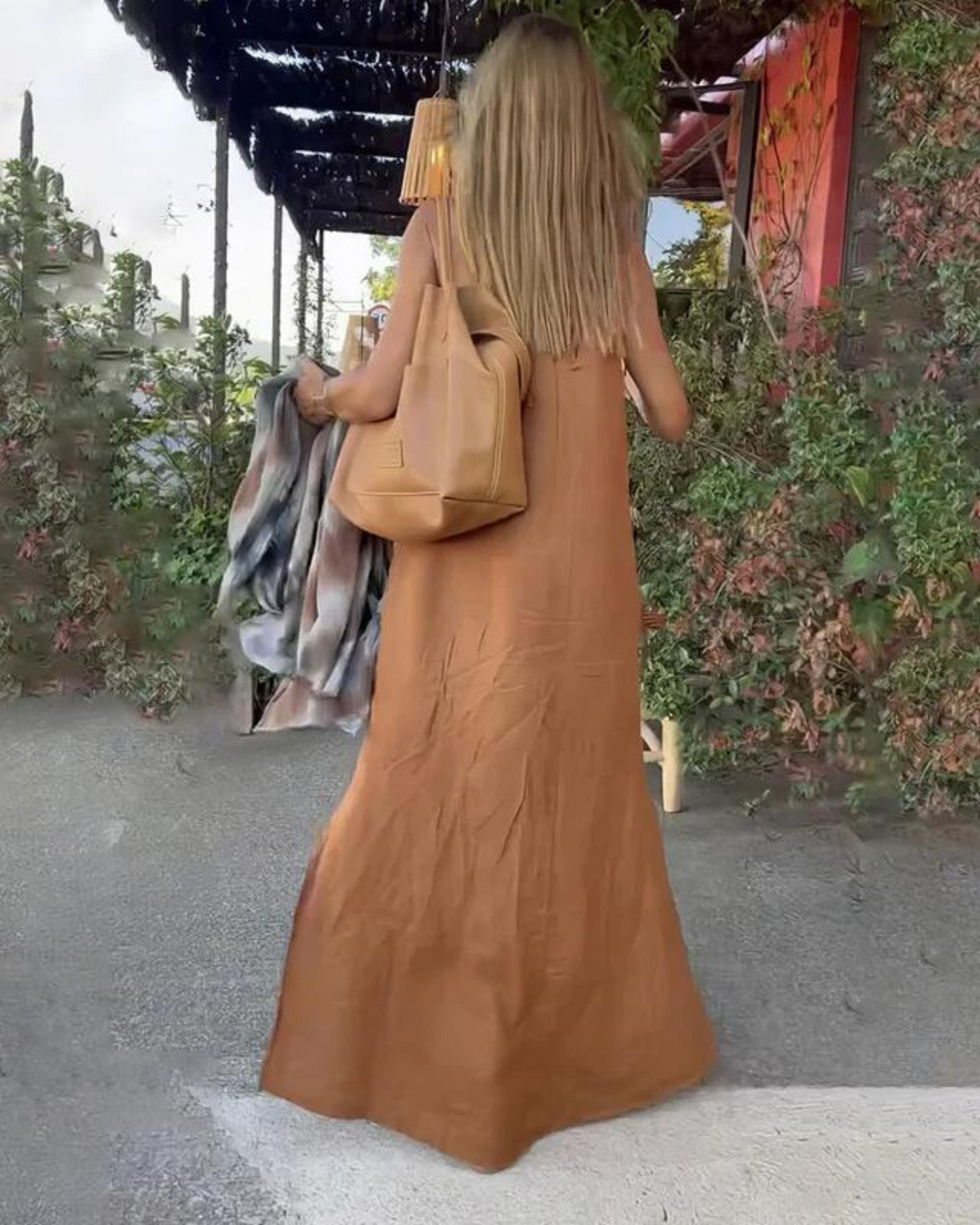 Women's Maxi Dress for Summer – Halter Neck Casual Beachwear with Flowing Silhouette 3
