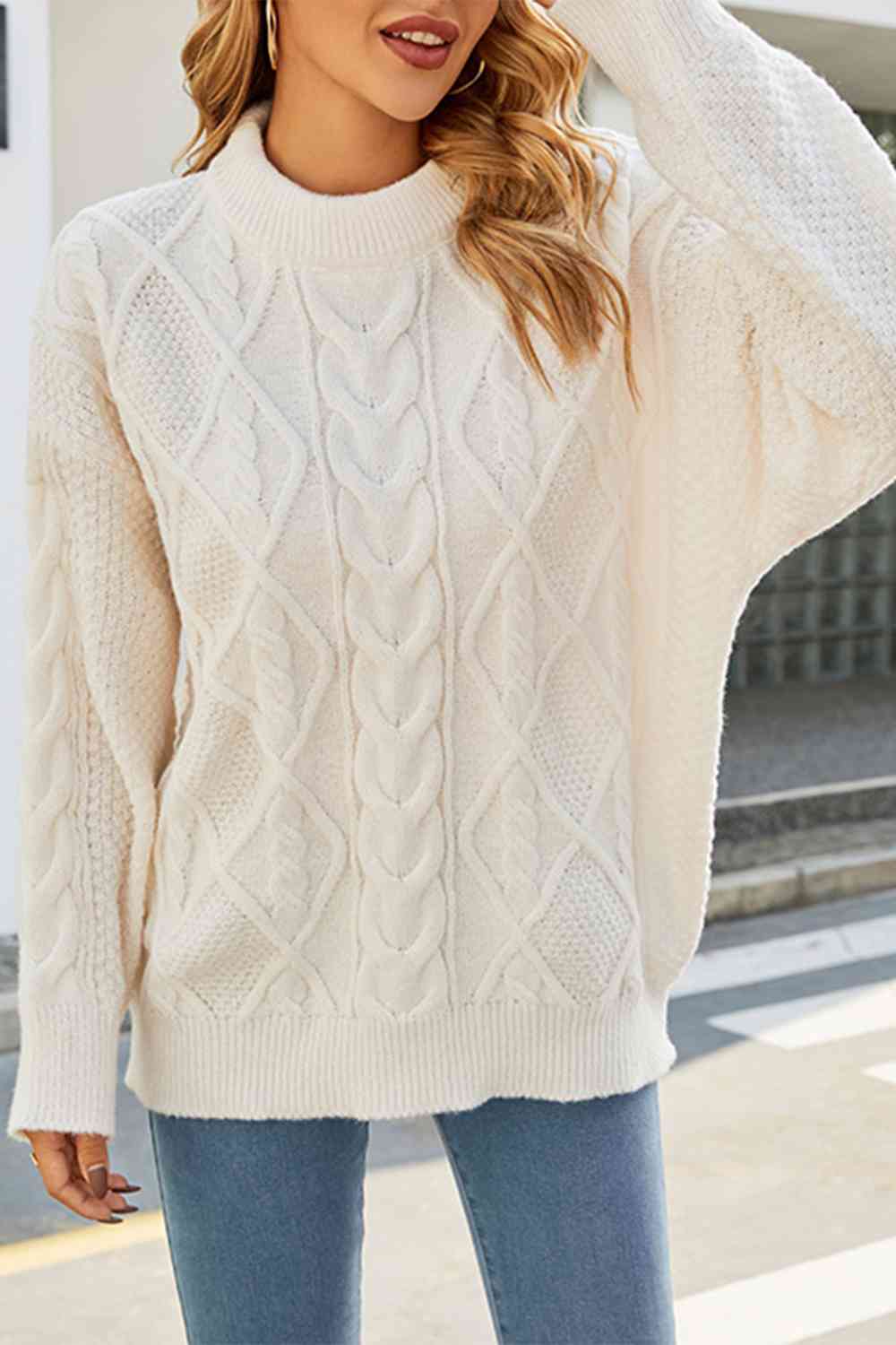 Women's Oversized Chunky Knit Jumper – Cream Cable Knit Sweater for Autumn and Winter 2