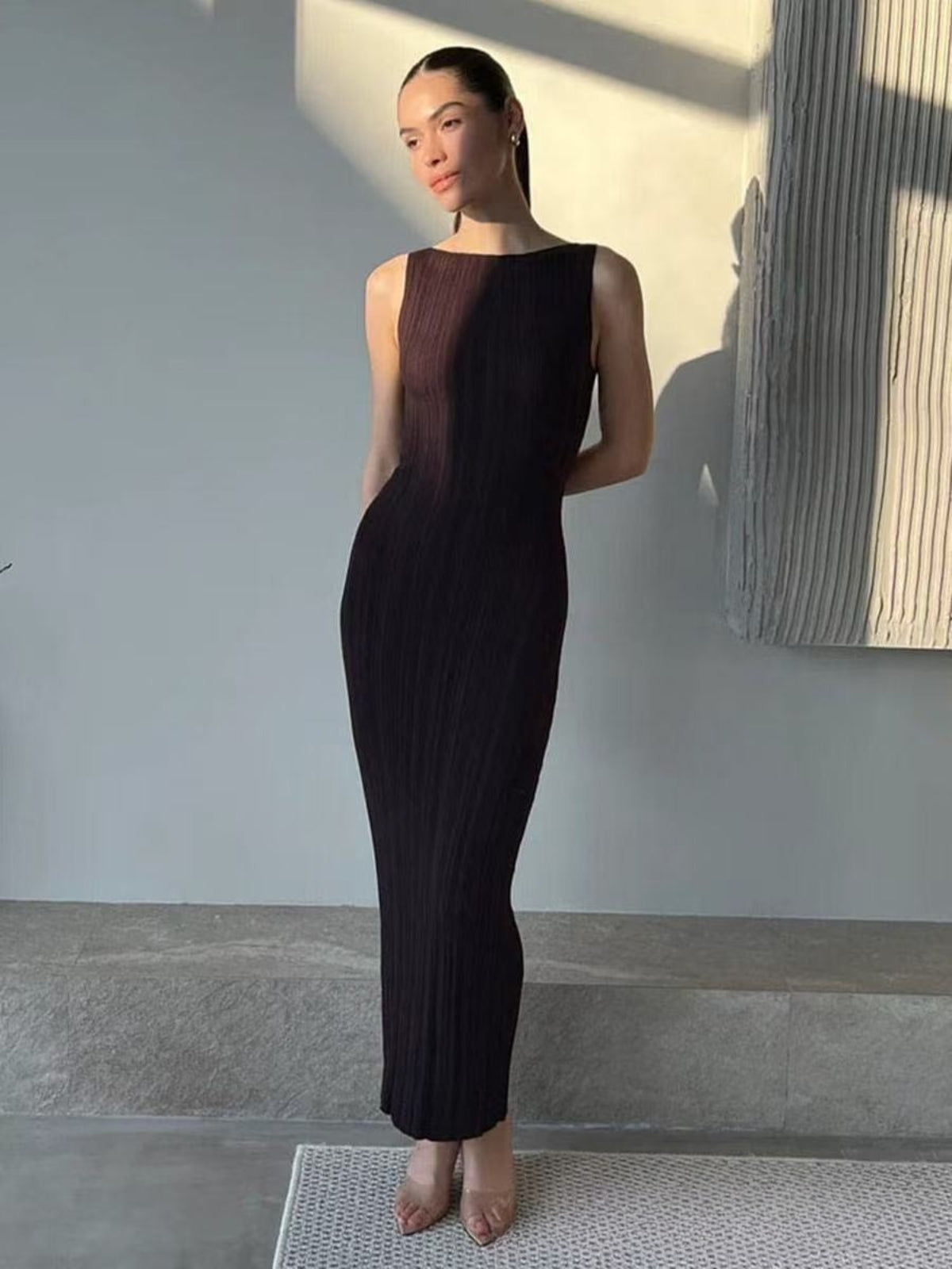 Women's Ribbed Maxi Dress – Sleeveless Round Neck for Year-Round Casual and Dressy Looks 5