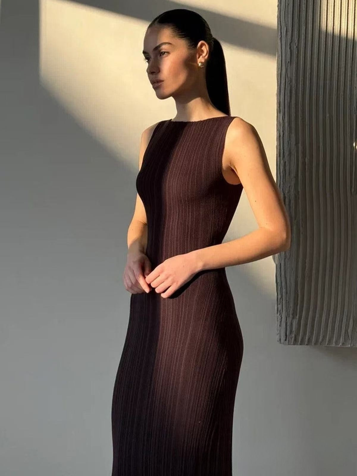 Women's Ribbed Maxi Dress – Sleeveless Round Neck for Year-Round Casual and Dressy Looks 6