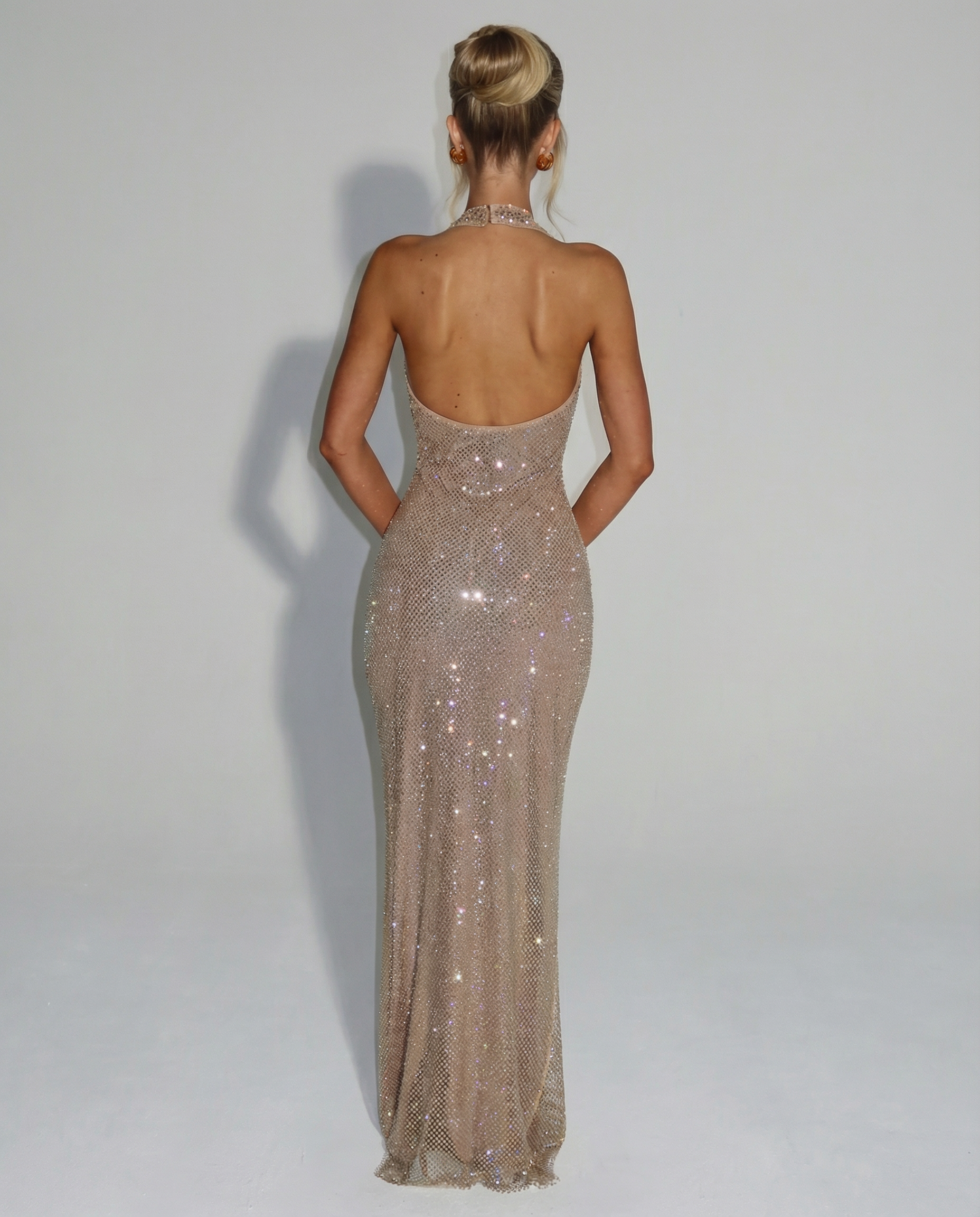 Women's Sequin Halter Maxi Dress – Figure-Skimming Formal Gown for Evening Events 1