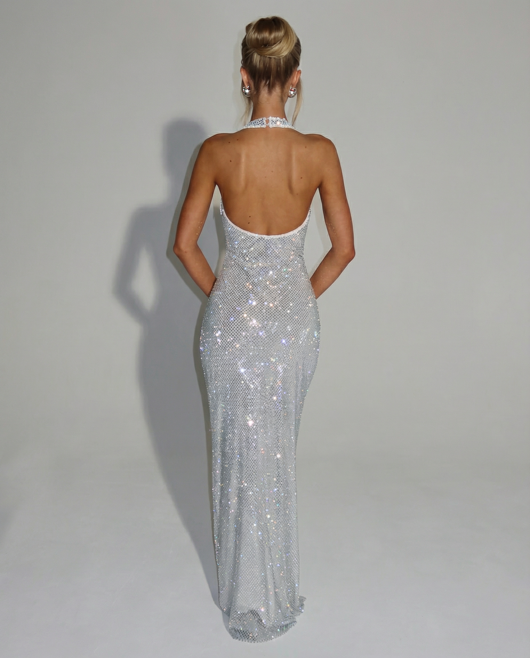 Women's Sequin Halter Maxi Dress – Figure-Skimming Formal Gown for Evening Events 5