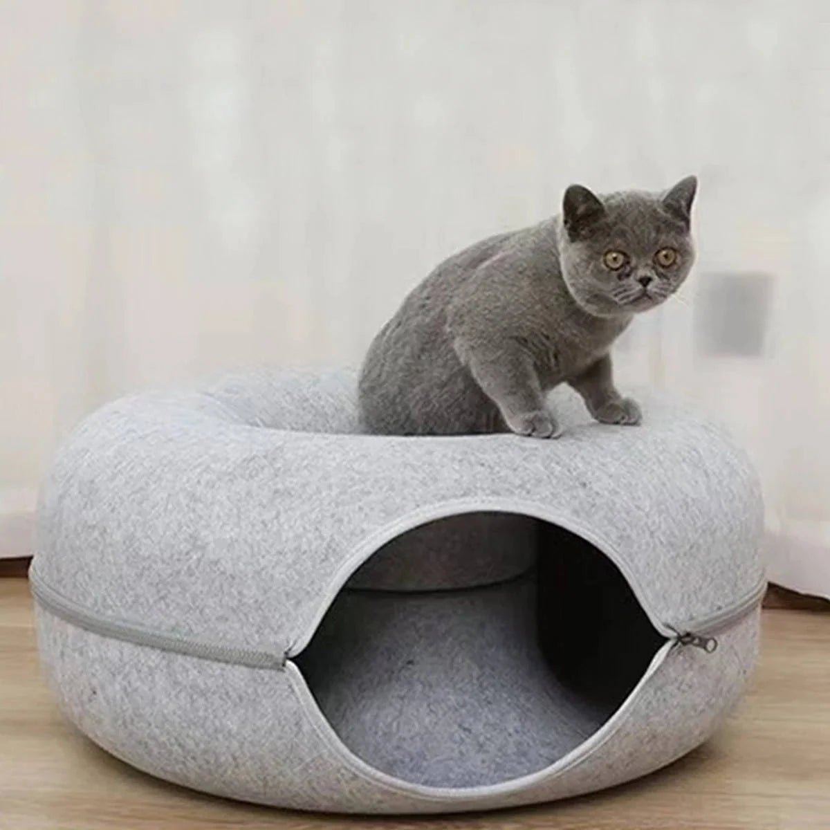 Cat Bed for Multiple Cats – Donut Design with Scratch-Resistant Felt and Dual Nest Feature - We are MFEO
