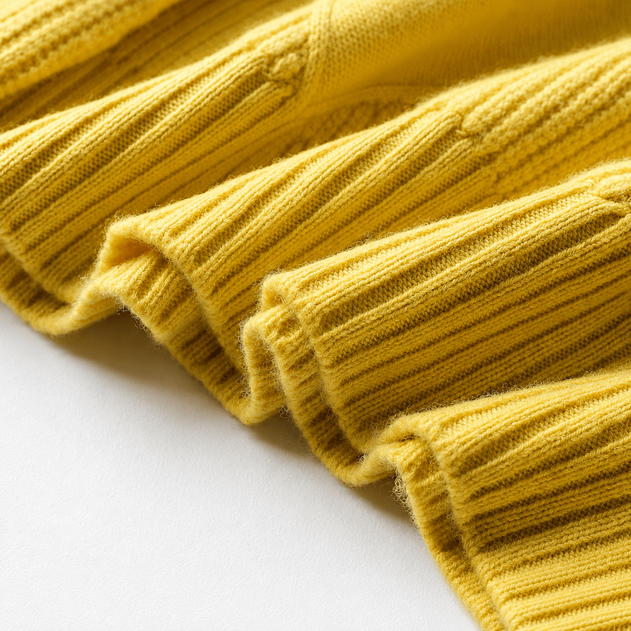 Women's Cashmere Turtleneck Sweater – Soft and Warm for Autumn/Winter - We are MFEO