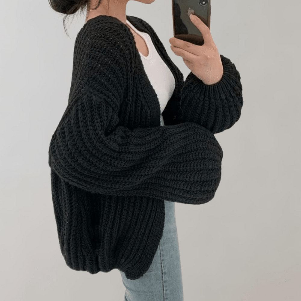 Women's Oversized Cropped Cardigan – Chunky Knit - We are MFEO