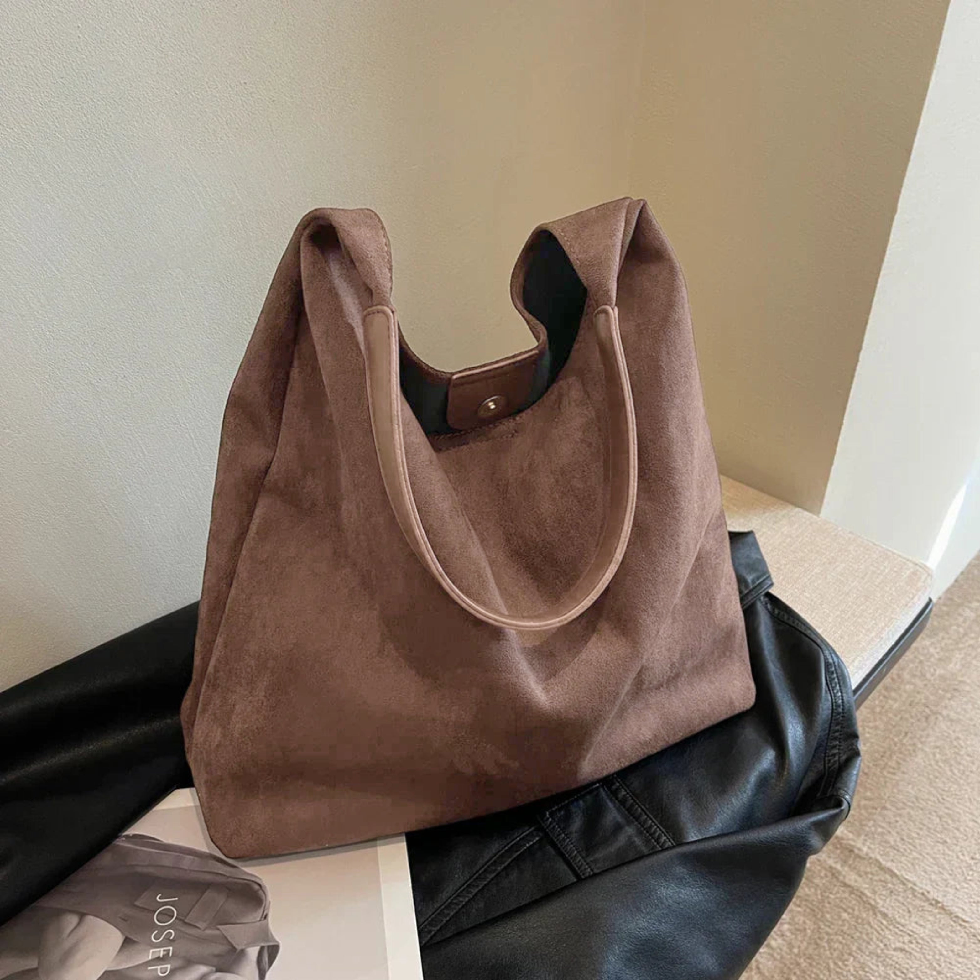 Women's Tote Bag – Spacious Shoulder Bag with Relaxed Silhouette - We are MFEO
